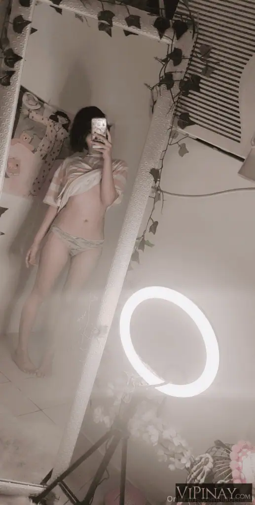 Emilia Ito 109