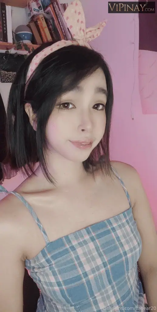 Emilia Ito 20
