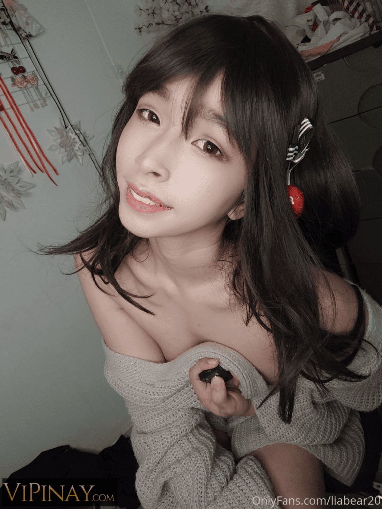 Emilia Ito 219