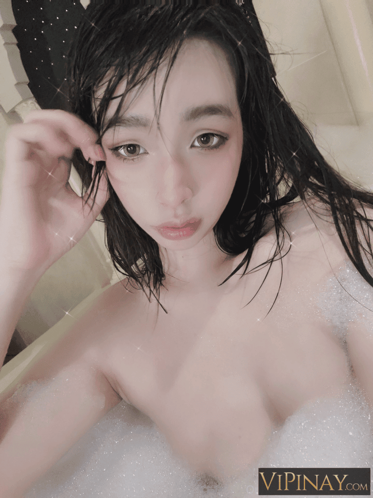 Emilia Ito 229