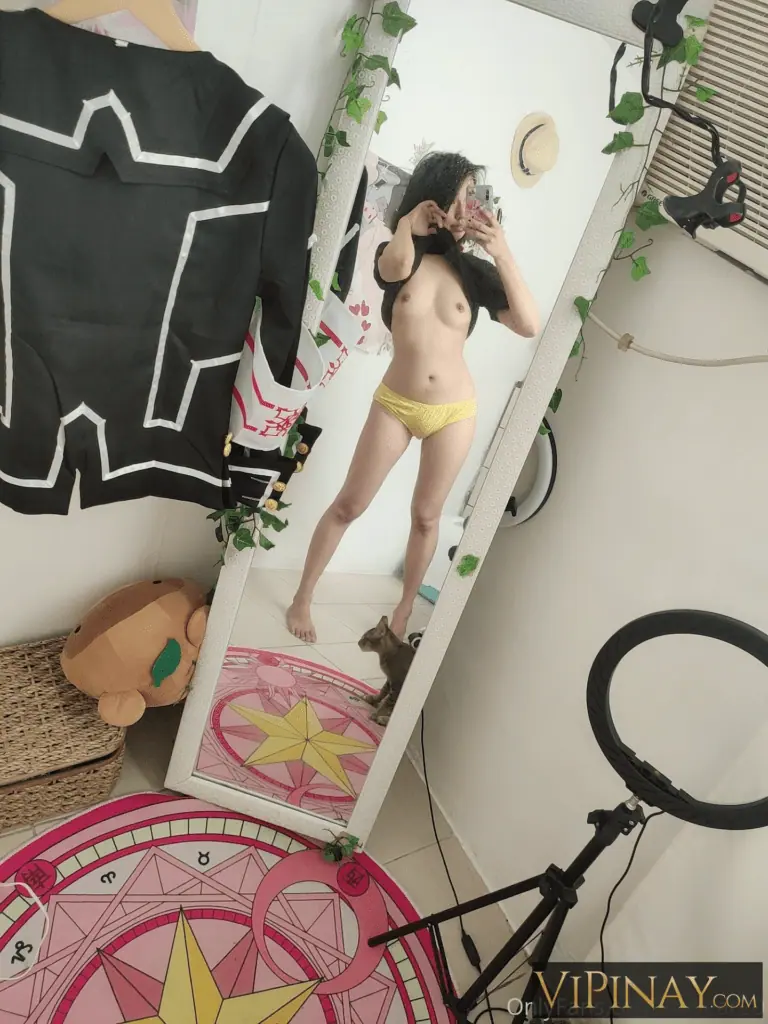Emilia Ito 483