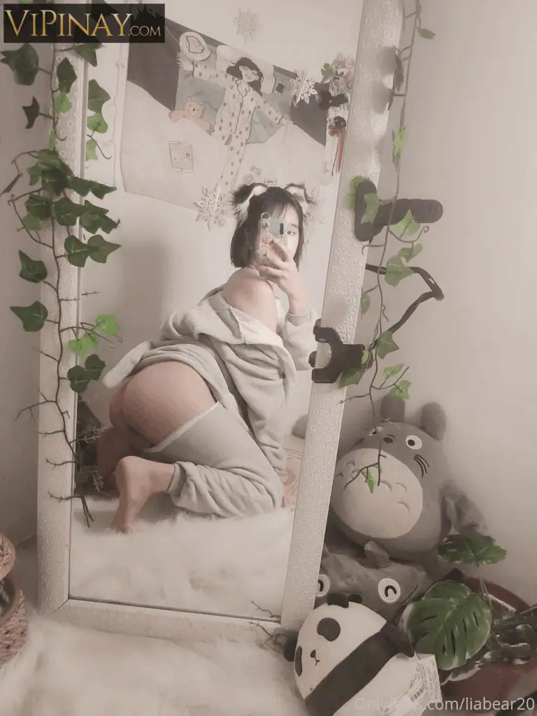 Emilia Ito 99