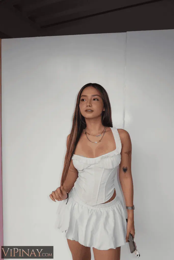25