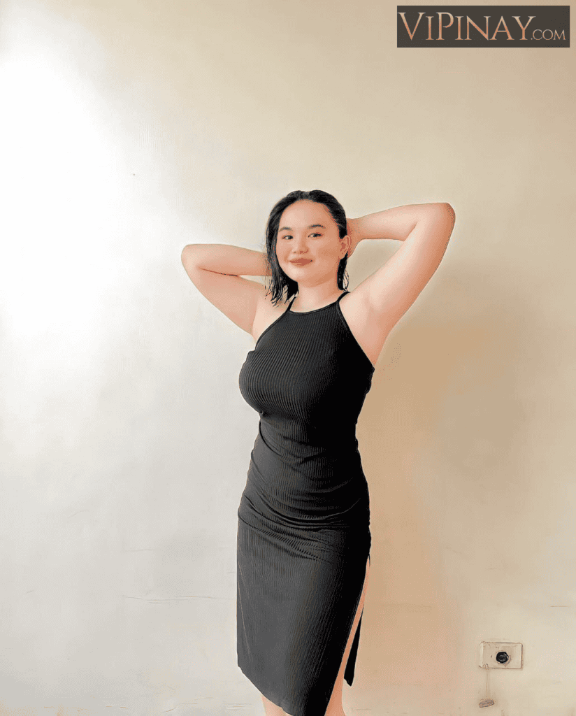 Valerie 32