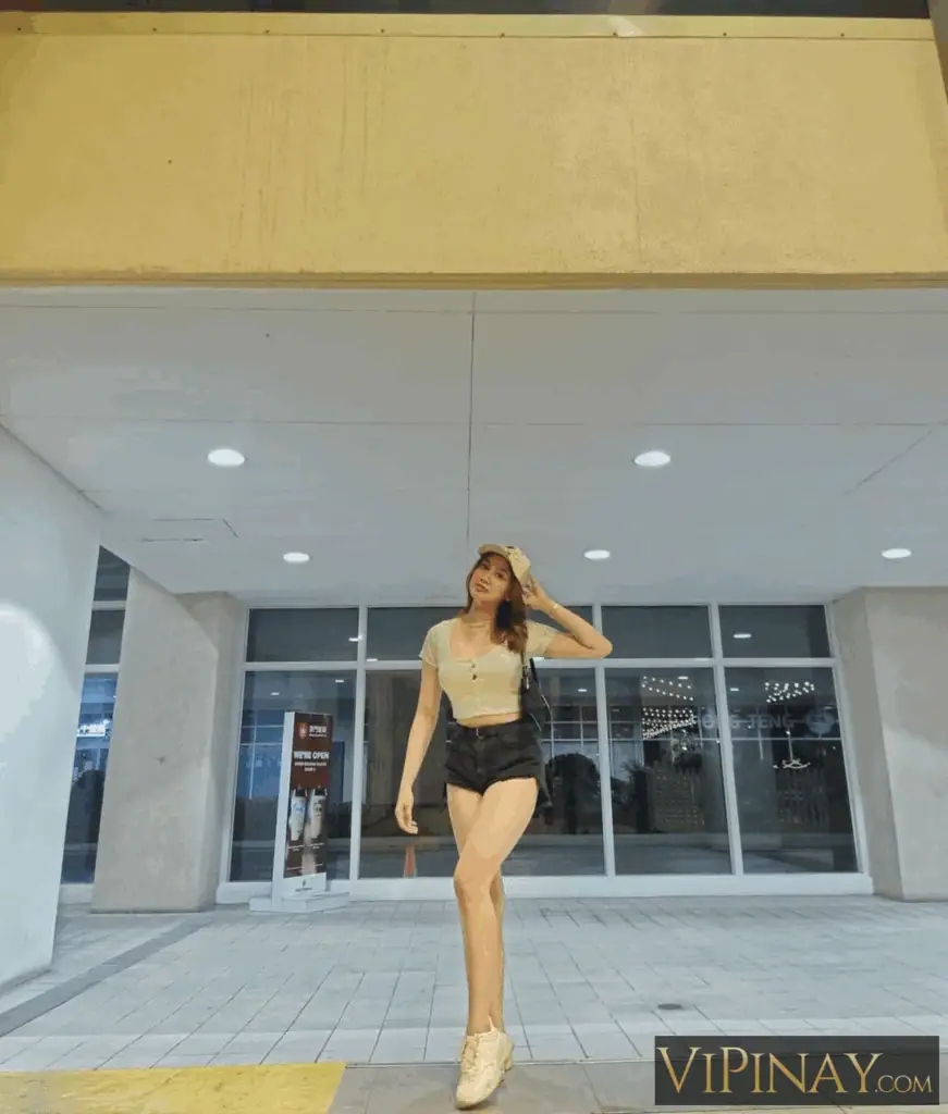 Jazmine Abalo 30