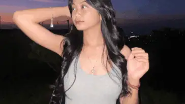 Rosemarie Joy 32