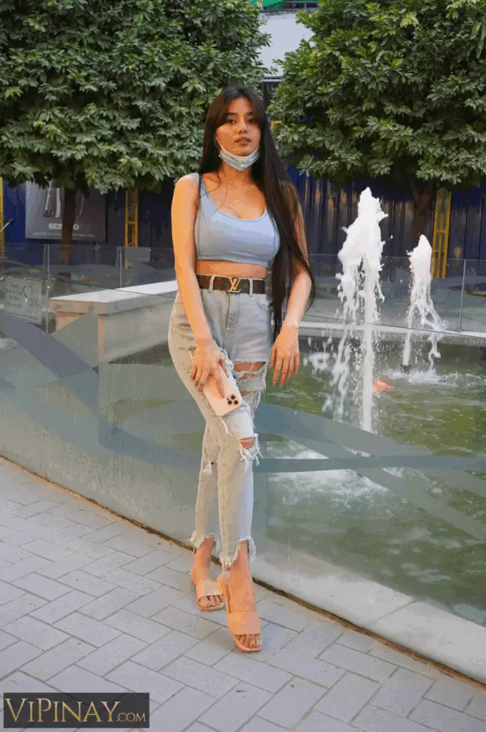 Khrysta Mhae 19